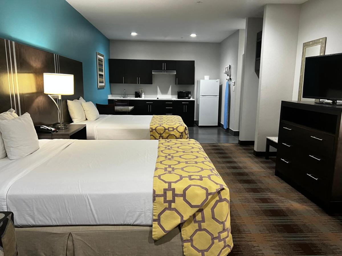 Baymont By Wyndham Bryan College Station Hotel Exterior photo
